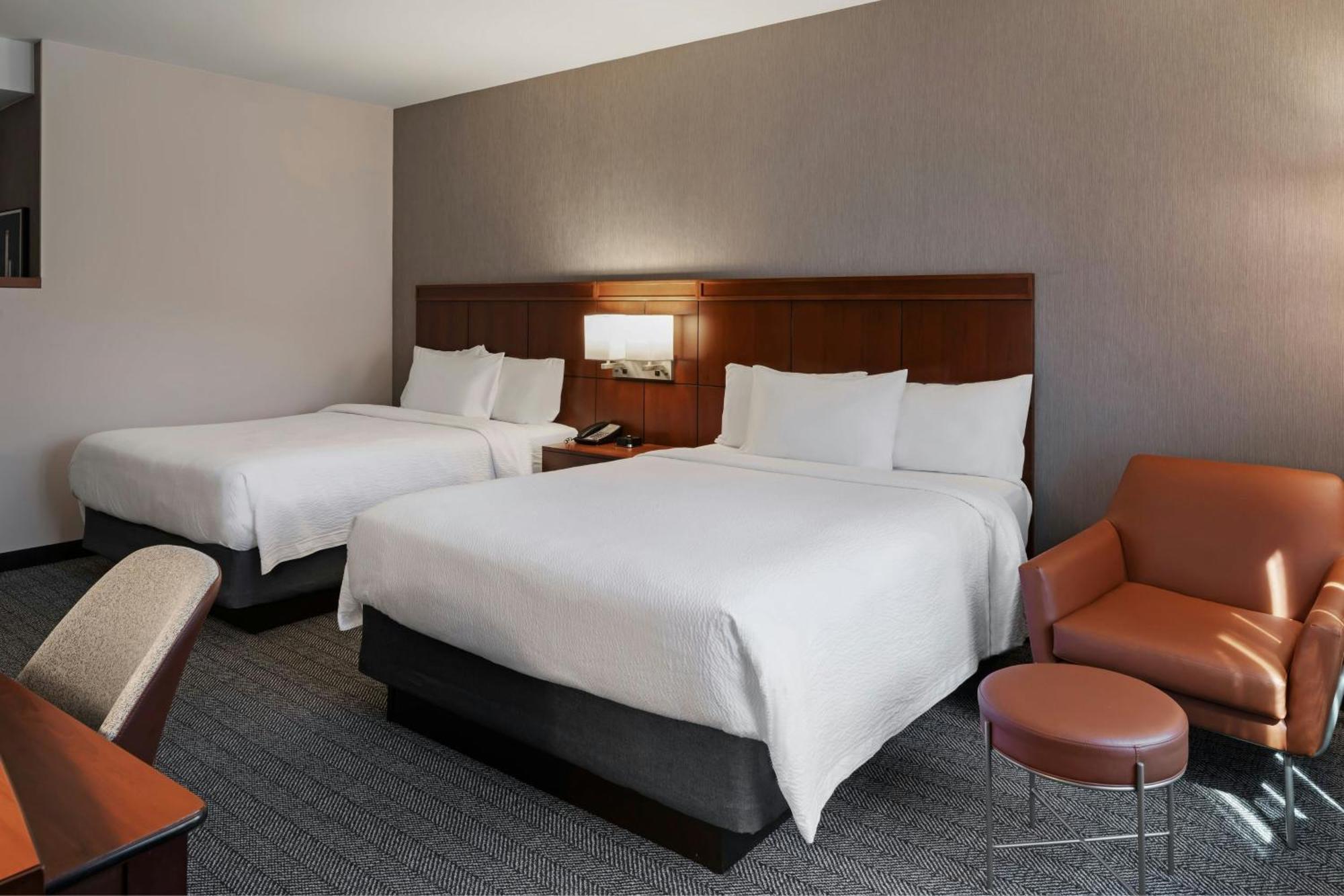 Queen Room Two Queen Beds Hearing Accessible